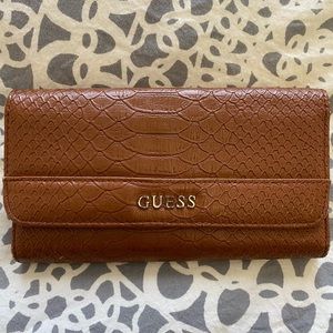 GUESS FAUX LEATHER TAN WALLET